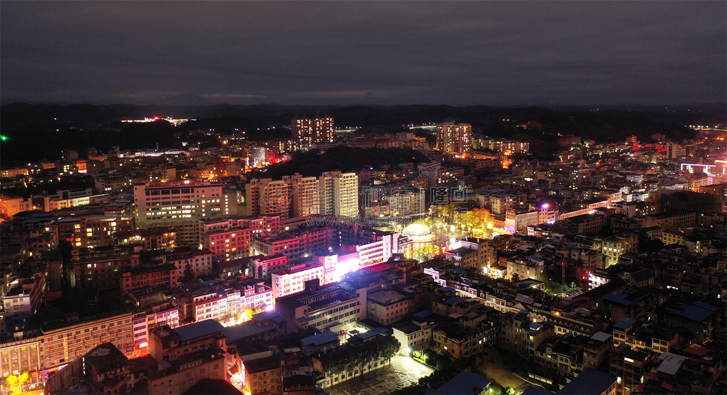 隆回老城区的夜景