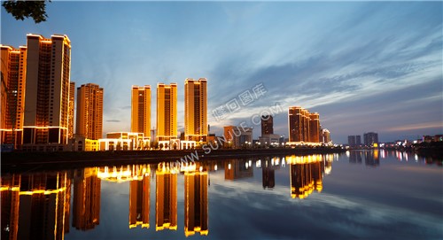 赧水河岸风光-江语城