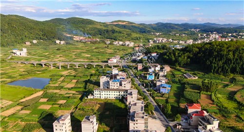 西坪村，隔壁为武冈双牌镇