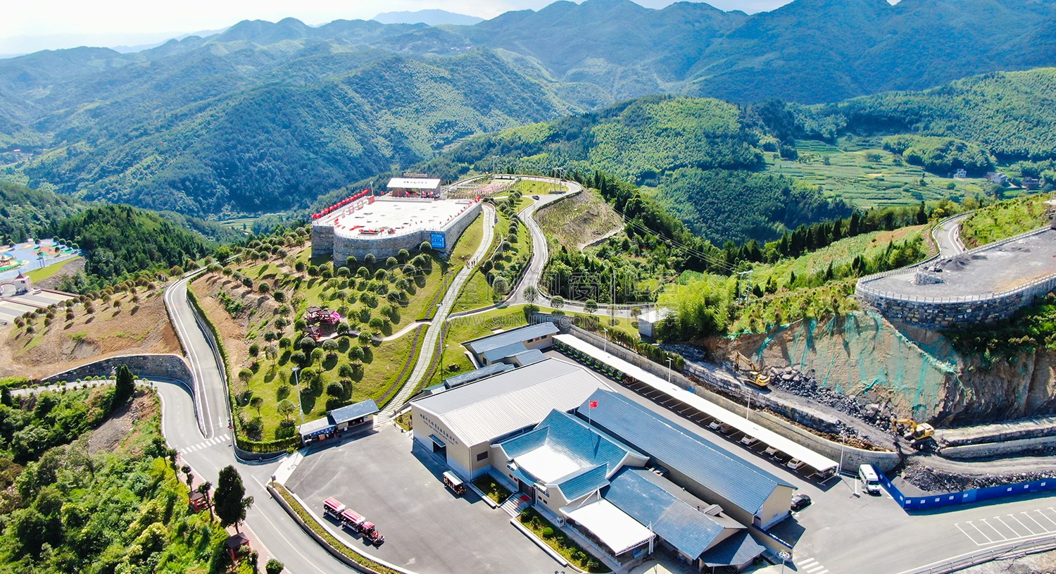 向家牛天岭景区