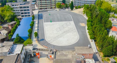 学校操场