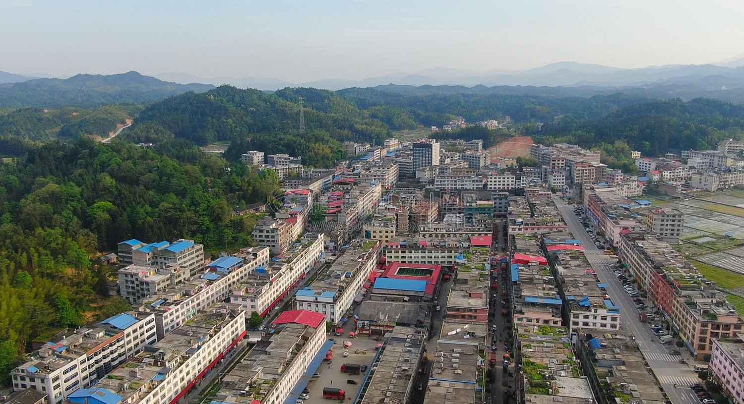 镇中心农贸市场