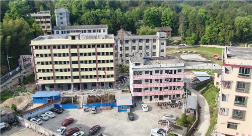 航拍学校全景