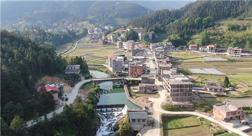 龙腾村乡村田园风光