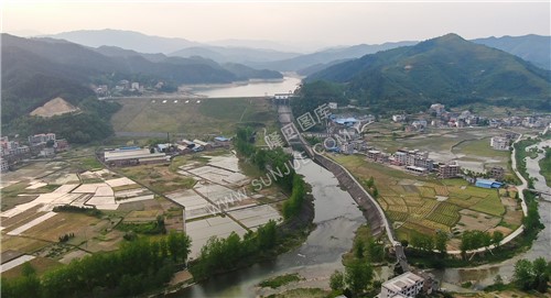 六都寨水库方向