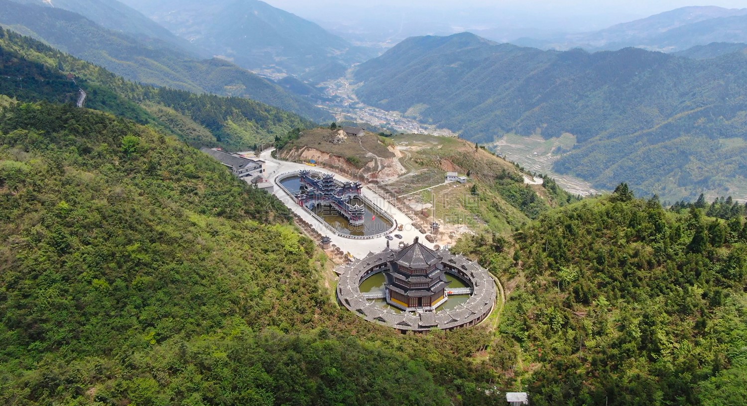 金石桥镇云雾山庄