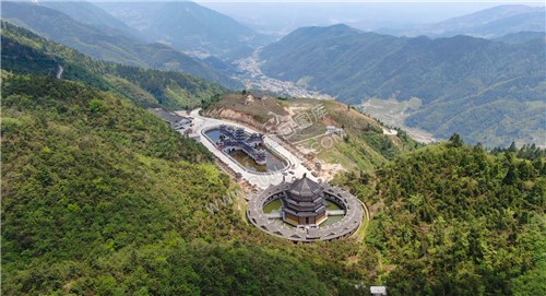 金石桥镇云雾山庄