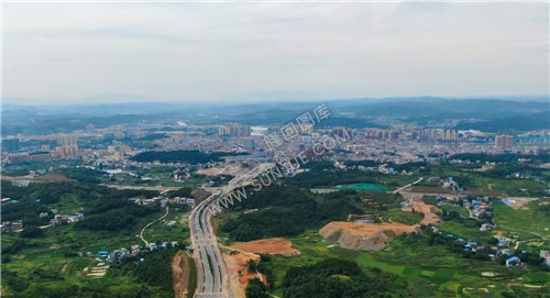 隆回城北方向看县城