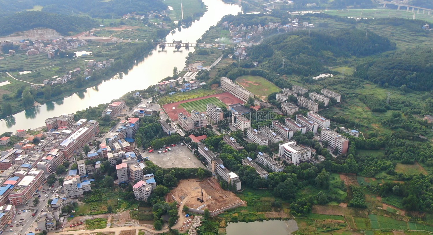 白沙湾大桥还在建设中