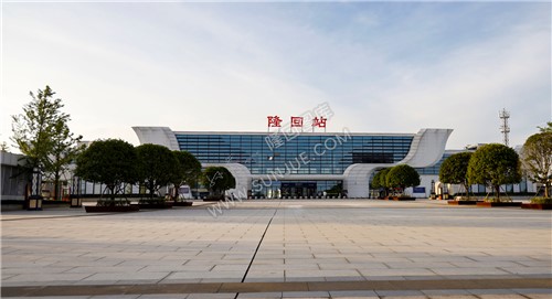 隆回高铁站夏季风光