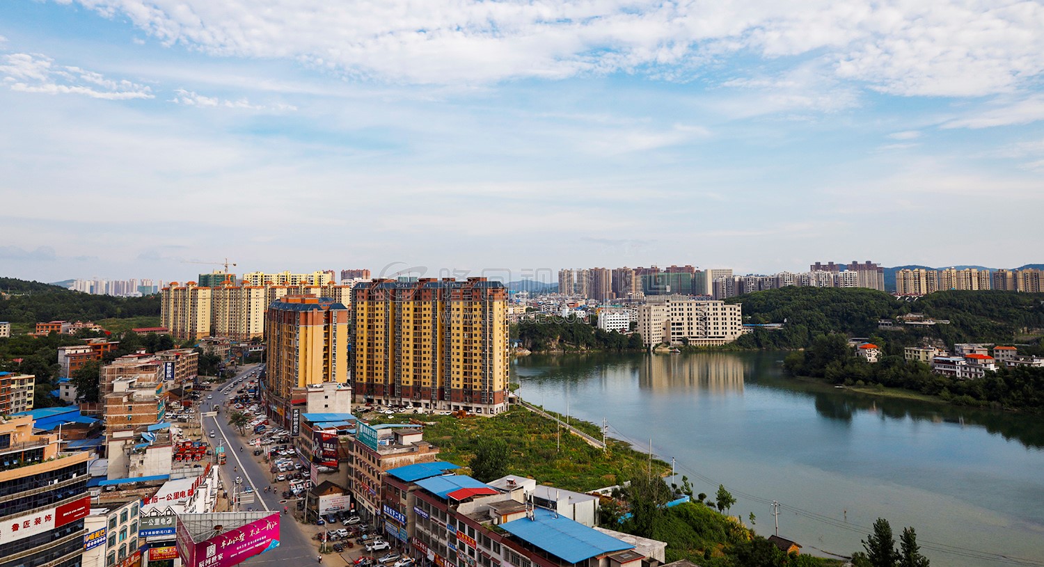 隆回花门路口拍摄