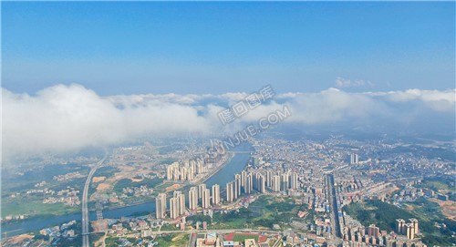 东看隆回县城全景