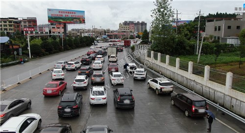 收费站二桥方向路口