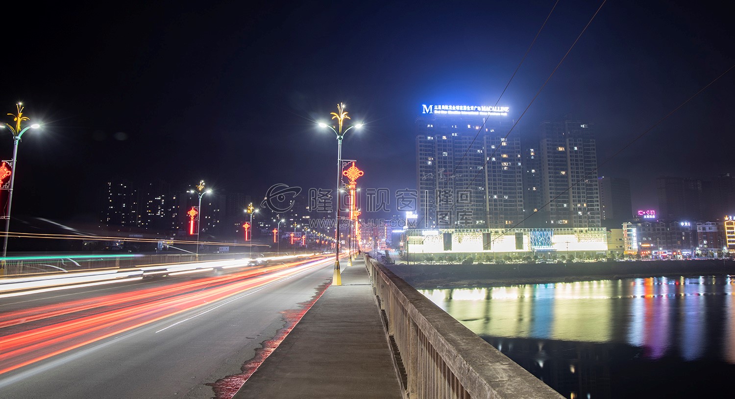 隆回二桥上的夜景