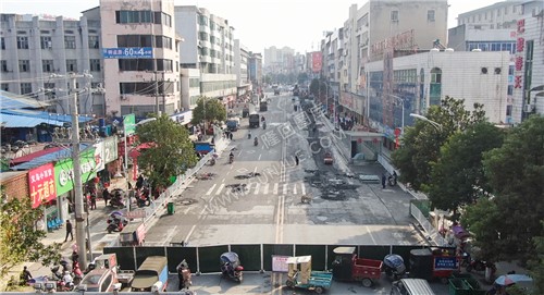 隆回桃洪中路封路施工