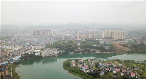 城西方向看公园