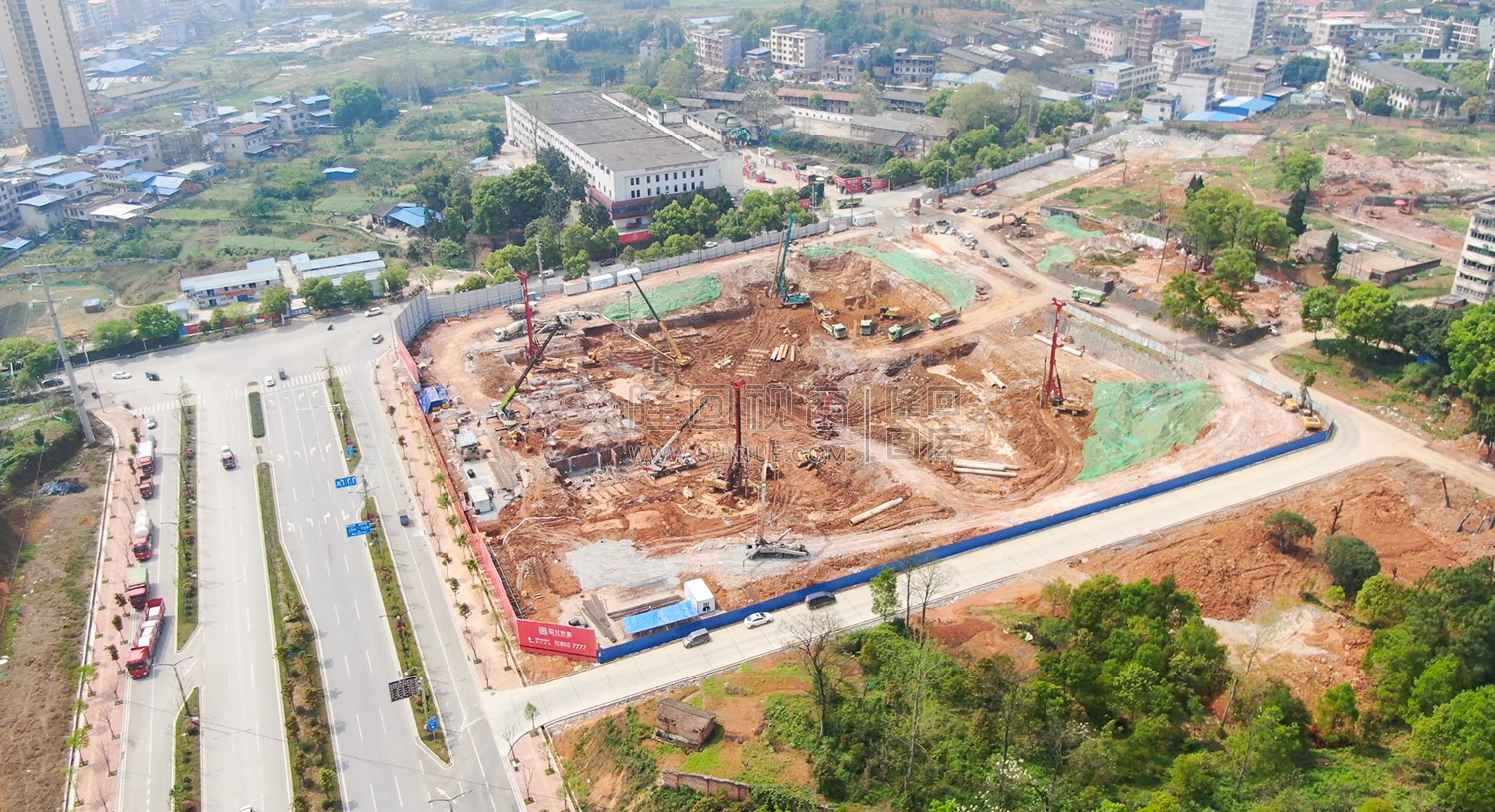 隆回大道与花六公路交叉口