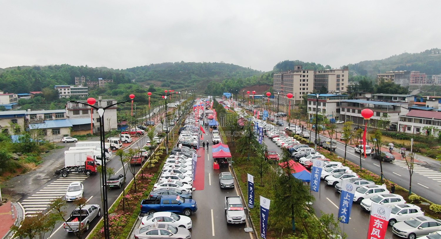 2021隆回车展，高铁站春季车展