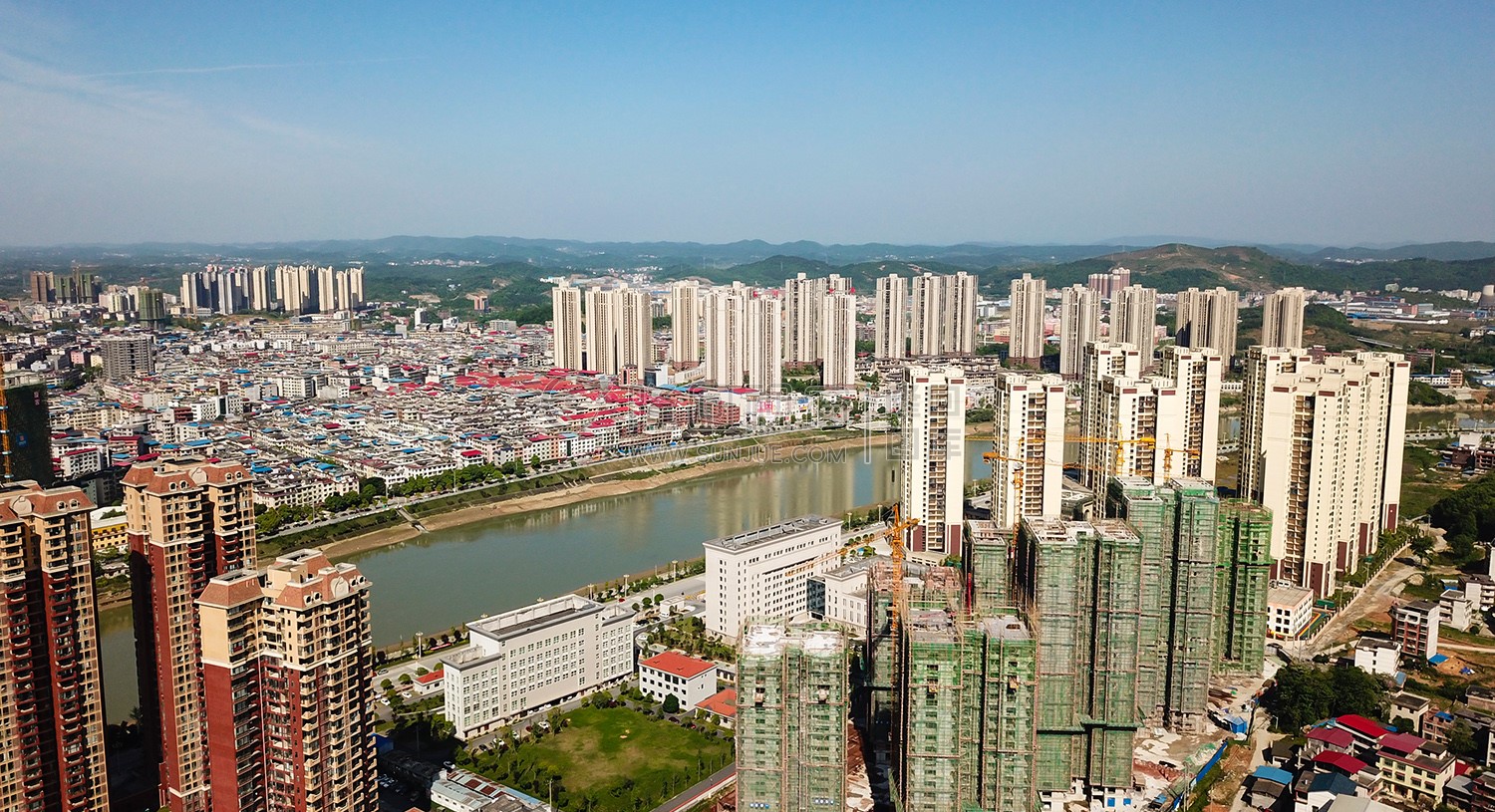 隆回法院方向看辰河世家