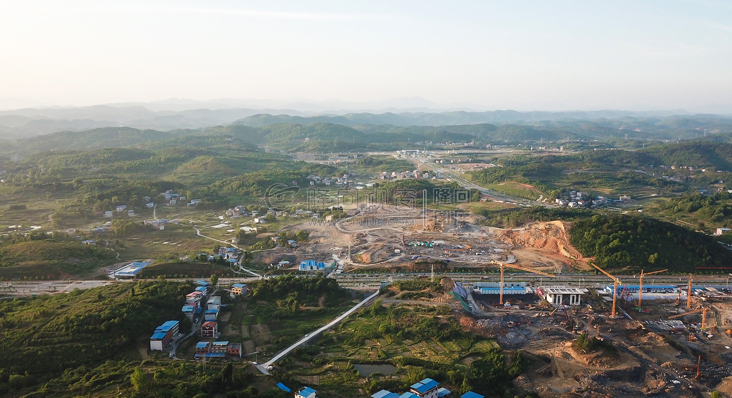 乾道、学校施工工地