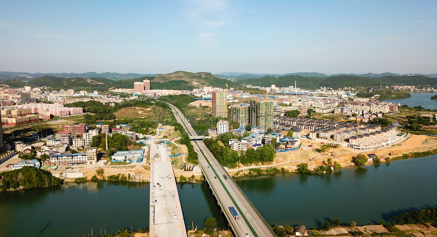 紫霞园大桥阅江府