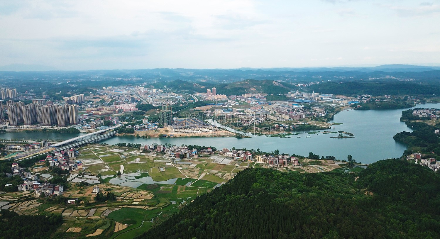 赧水河畔阅江府工业园