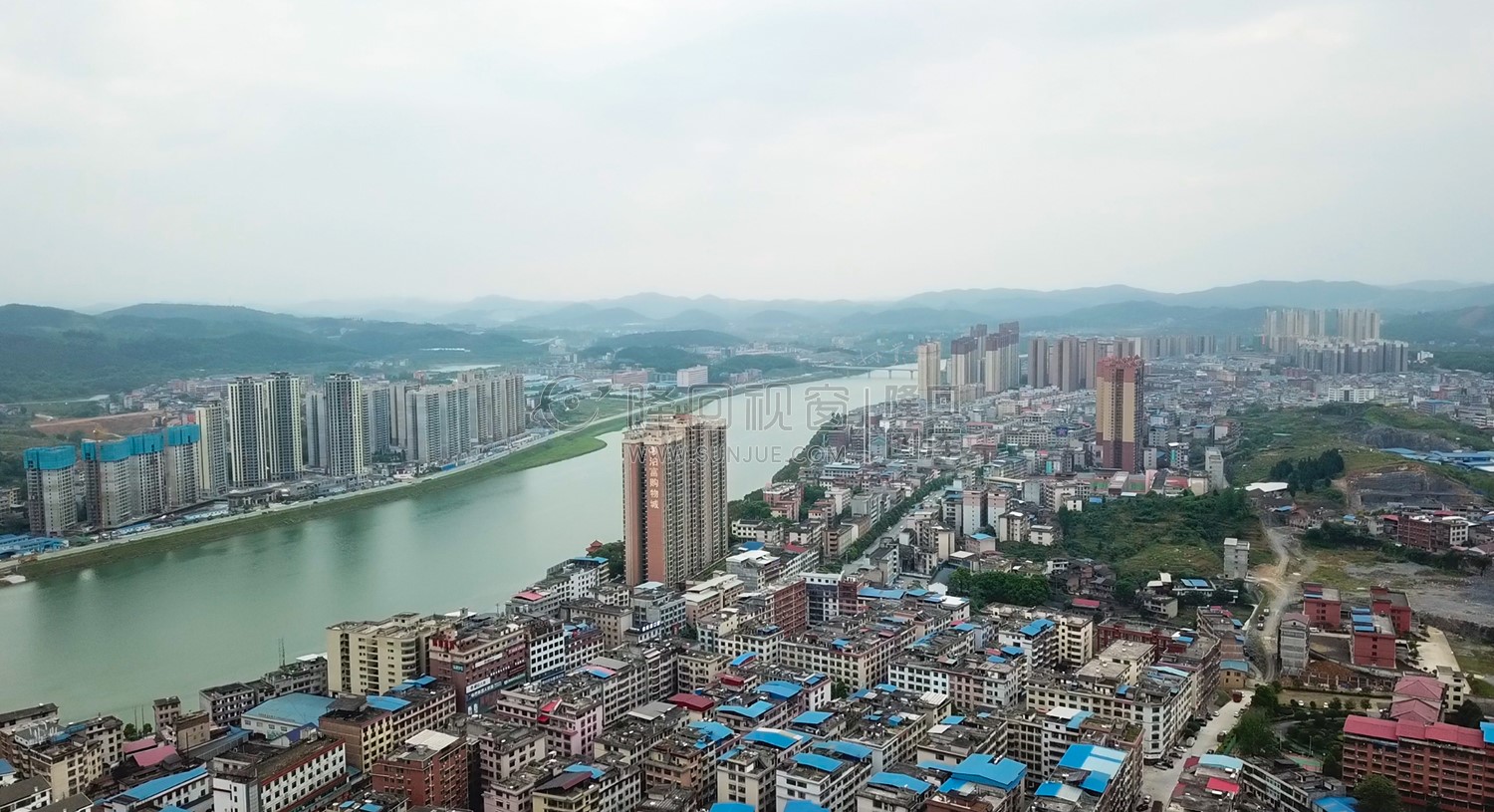 风华水岸赧水河