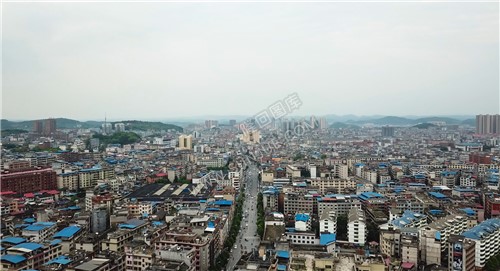 县城中心农贸市场方向