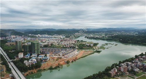 赧水河阅江府方向