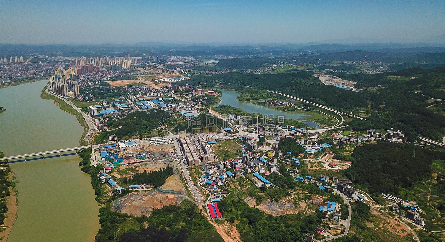 航拍隆回城南上空