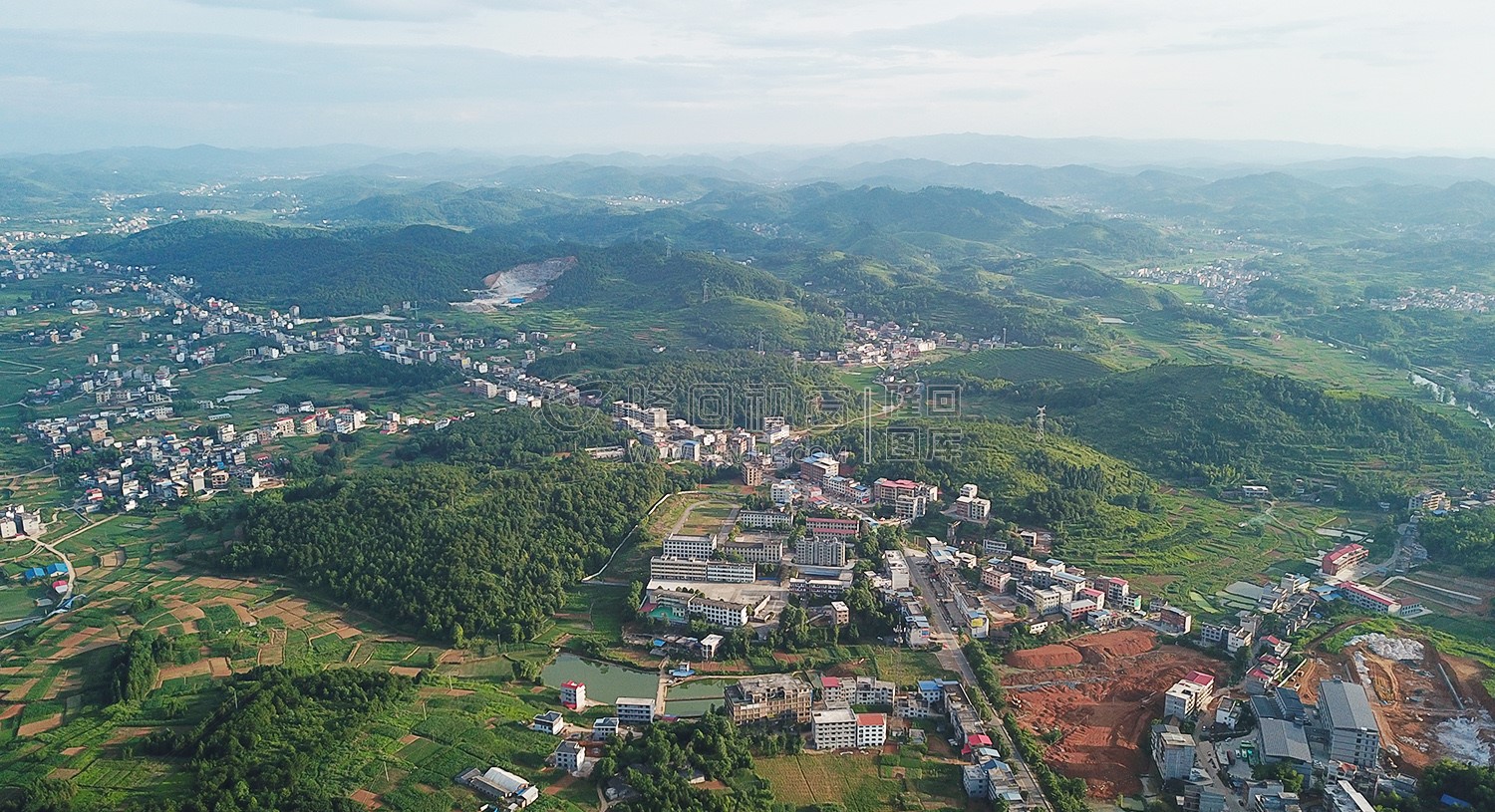 三阁司镇镇政府驻地与周边