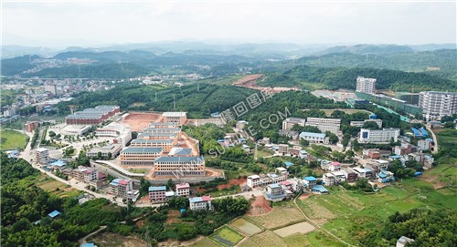 隆回职中新老校区