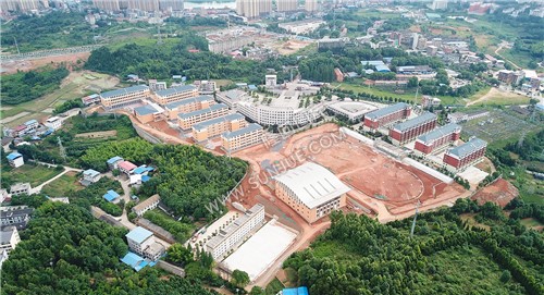 新校区部分建设中