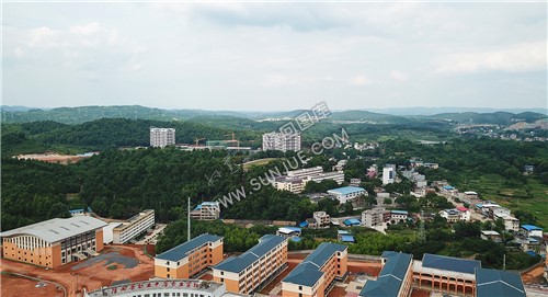 新校区看老校区