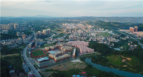 航拍隆回思源学校