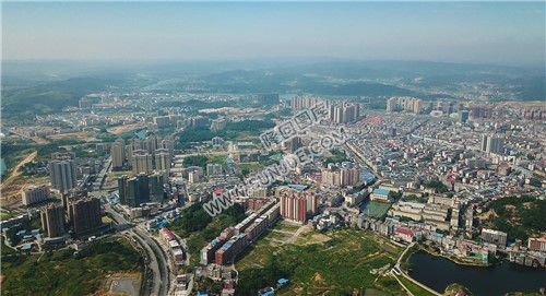 公安局 东城一号 万和学校方向