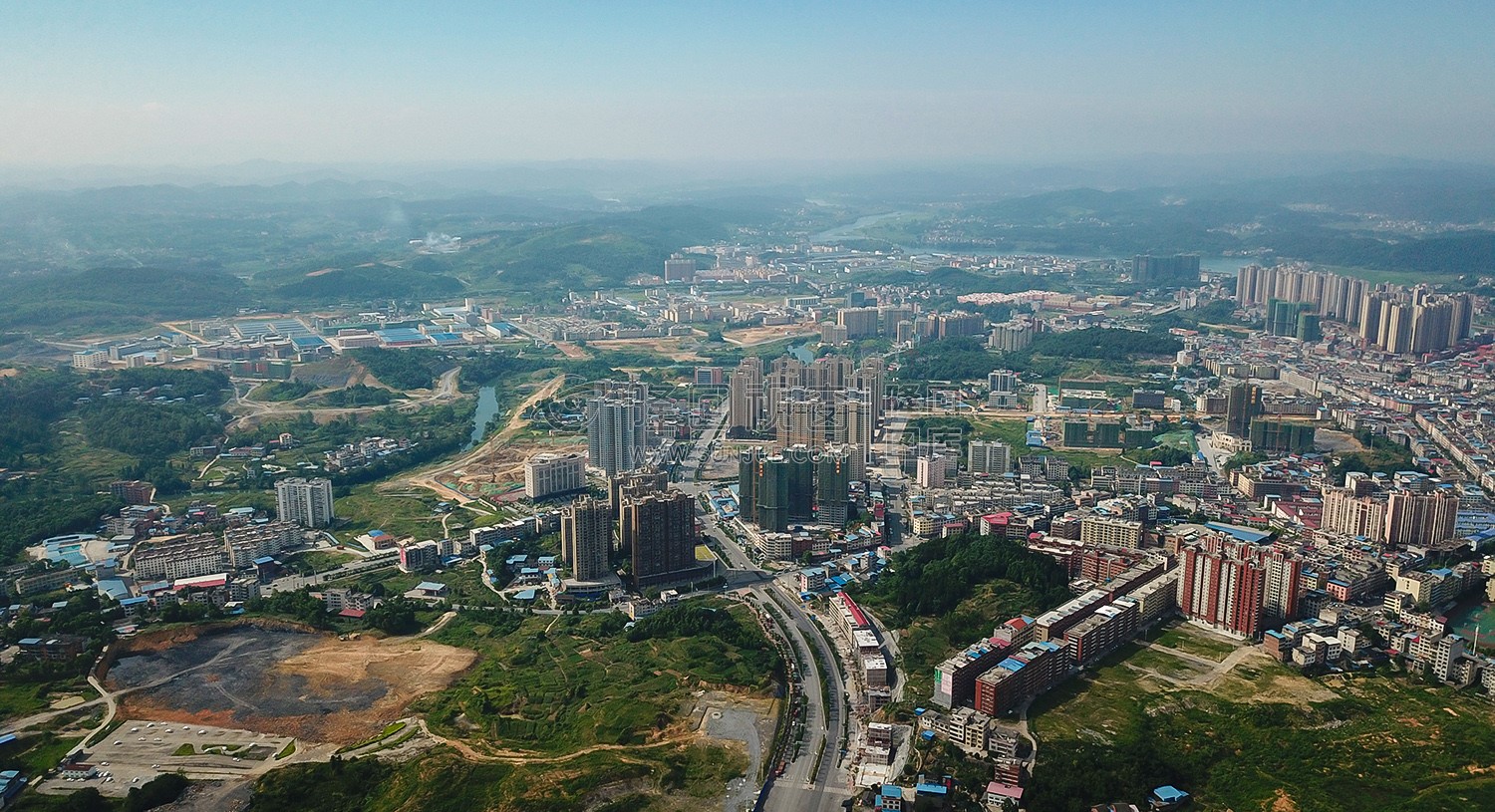 城东学校 公安局 工业园方向