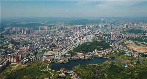 绿洲新城 荷叶塘 魏源公园方向看隆回县城