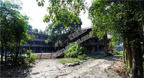 煤矿生活区楼房