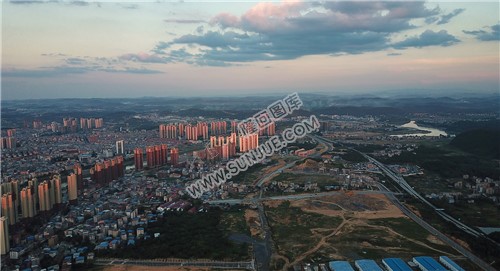 紫阳巴黎新城后