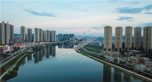 辰河世家 江语城方向