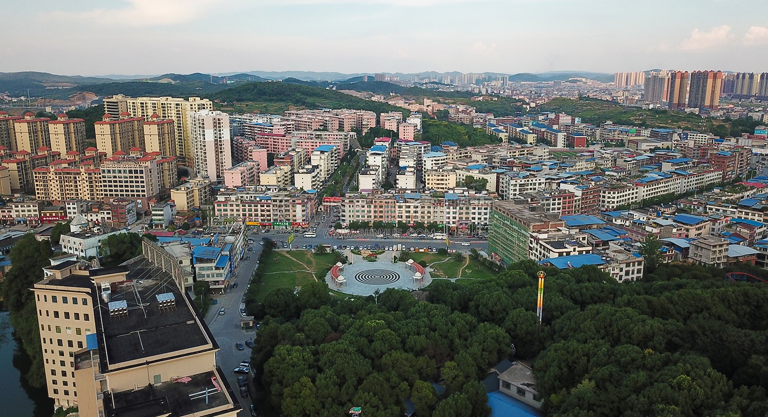 怡然花园九龙学校方向