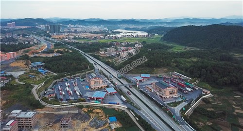 隆回高速服务区