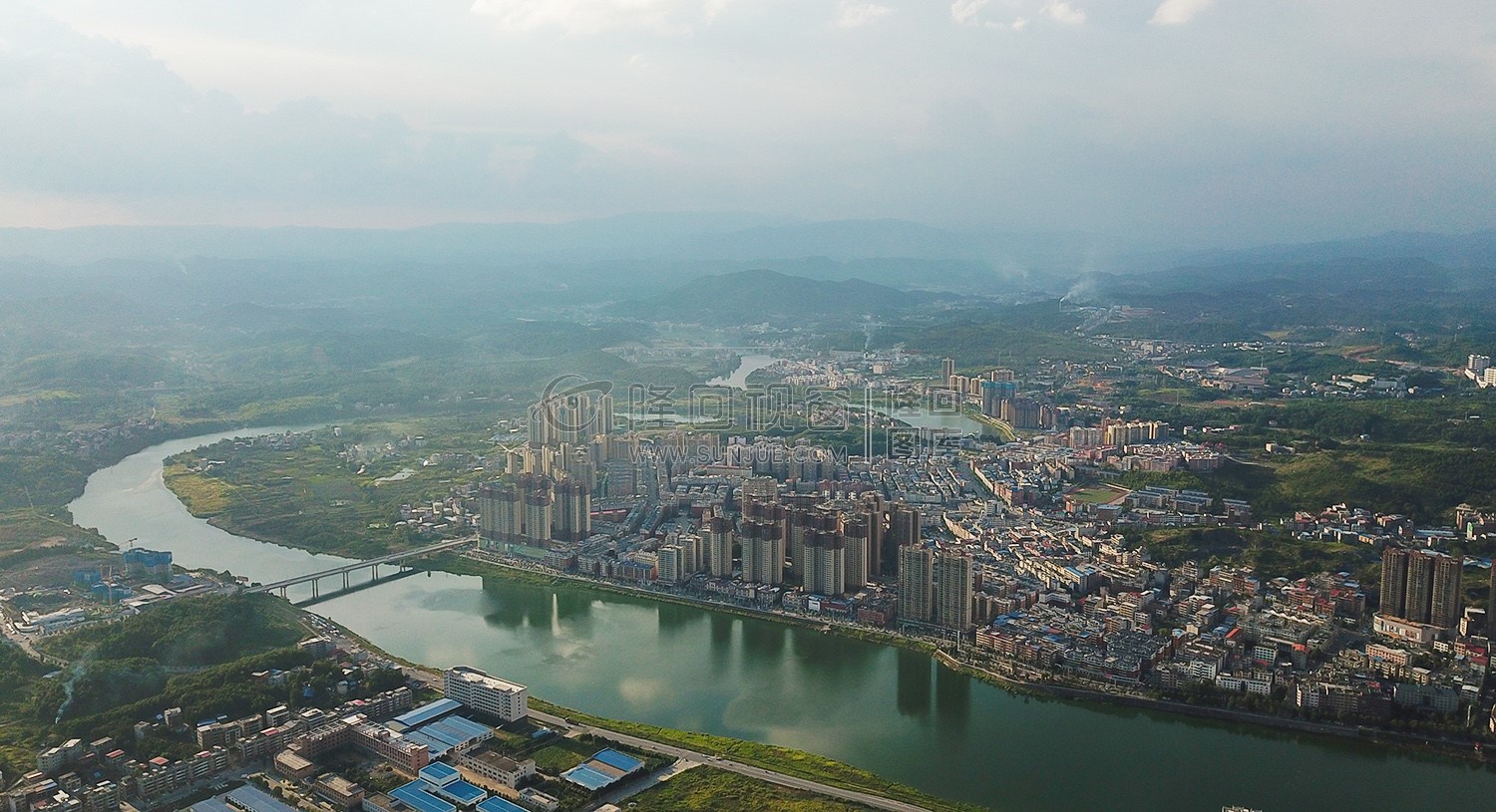 隆回三桥凯悦1号方向