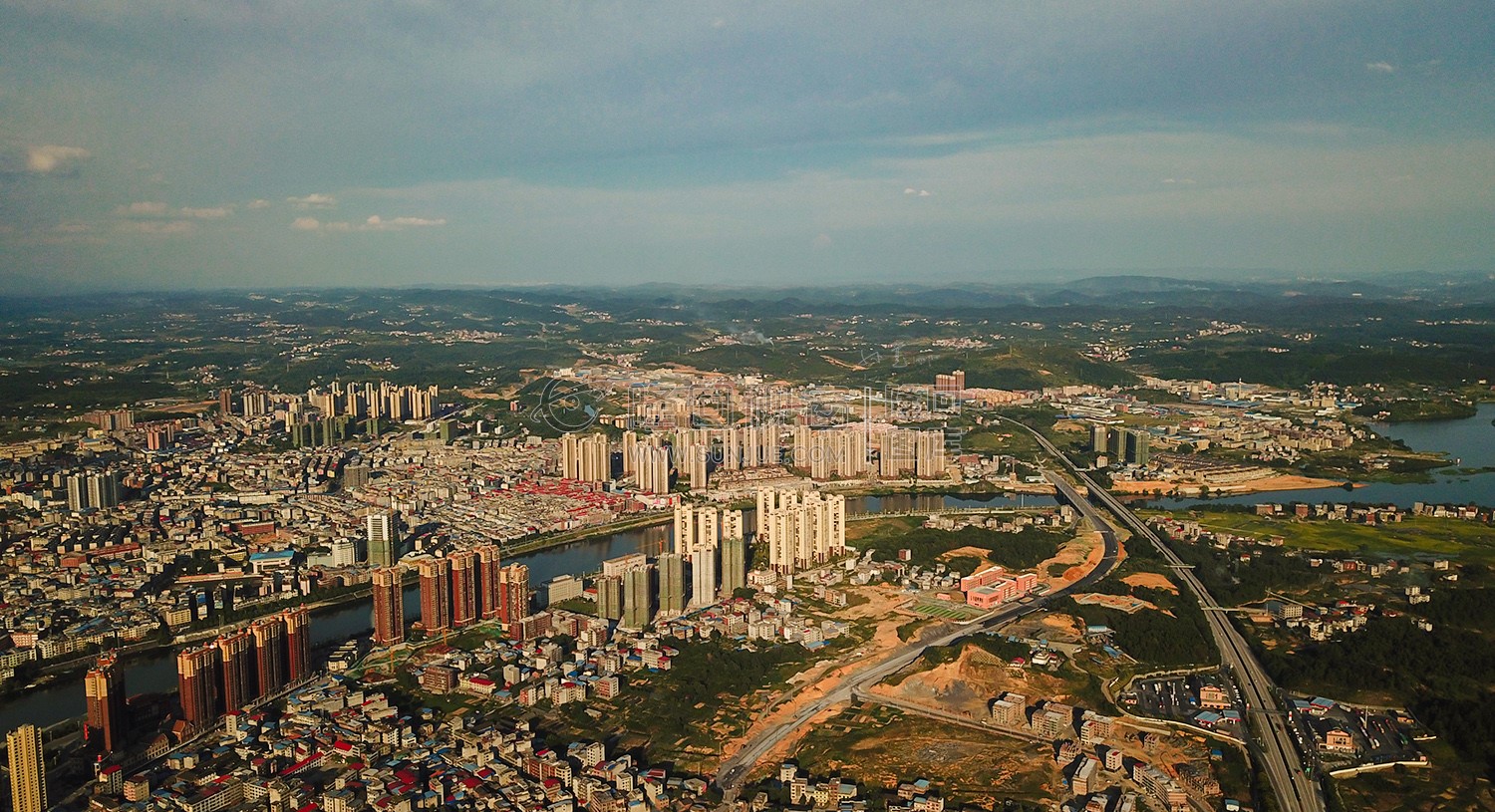 江语城芙蓉学校紫霞园大桥