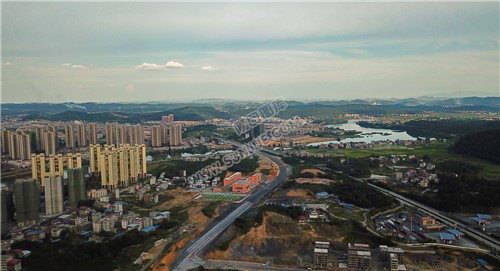 江语城后隆回芙蓉学校