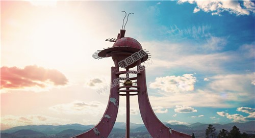 隆回龙雕像，友谊驾校山顶