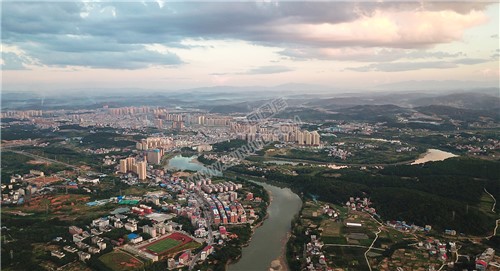 隆回县城全景