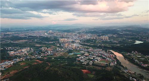 隆回二中方向看县城