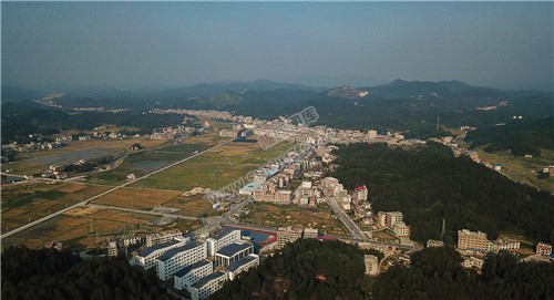 芙蓉学校方向看